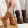 מגפי UGG גבוהות