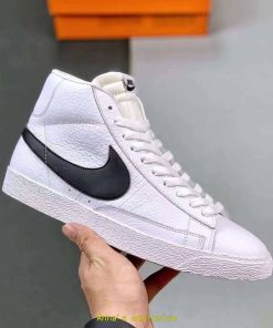סניקרס Nike Blazer Mid