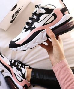 סניקרס Nike AIR MAX 270