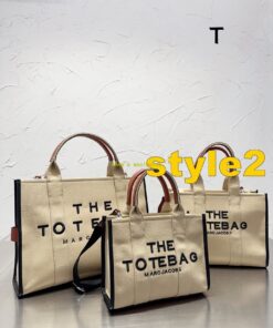 Alternative view of תיקי MARC JACOBS THE TOTE BAG