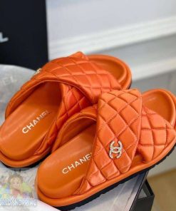 סנדלי CHANEL