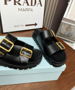 סנדלי PRADA