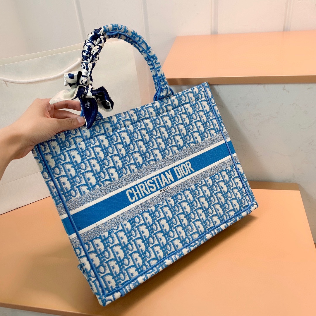 תיקי DIOR FLOWER 2026 – תמונה 15
