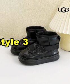 Alternative view of מגפי UGG ילדים