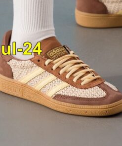 Alternative view of Adidas Spezial ULTRA EDITION