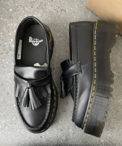 נעלי DR.MARTENS