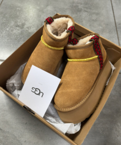 מגפי UGG