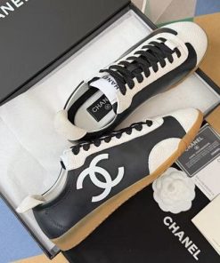 סניקרס CHANEL