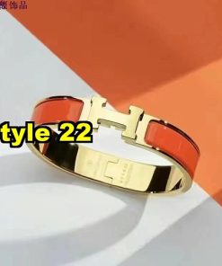 Alternative view of צמידי HERMES